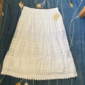 S2 New York White Lace A-Line Skirt